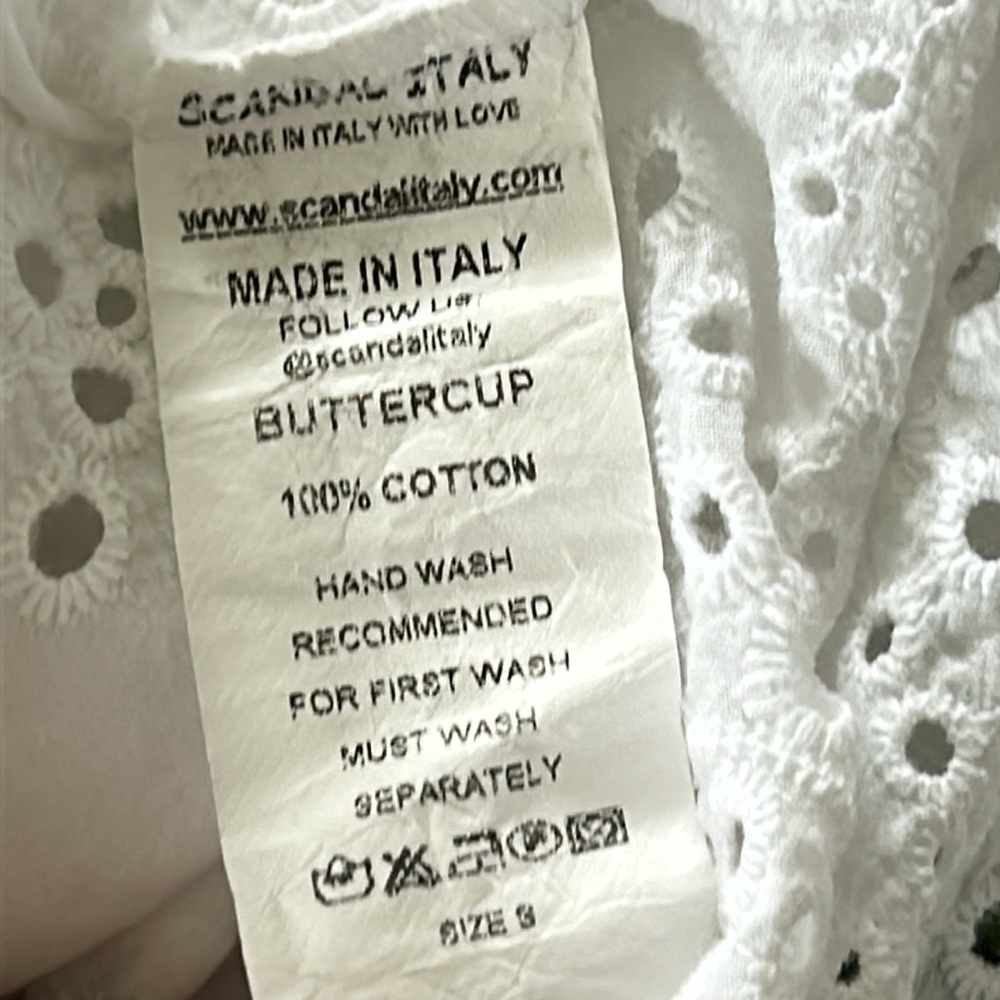 Scandal Italy Off-the-Shoulder Buttercup Eyelet Lace Blouse w Scalloped Hem - Picture 11 of 15